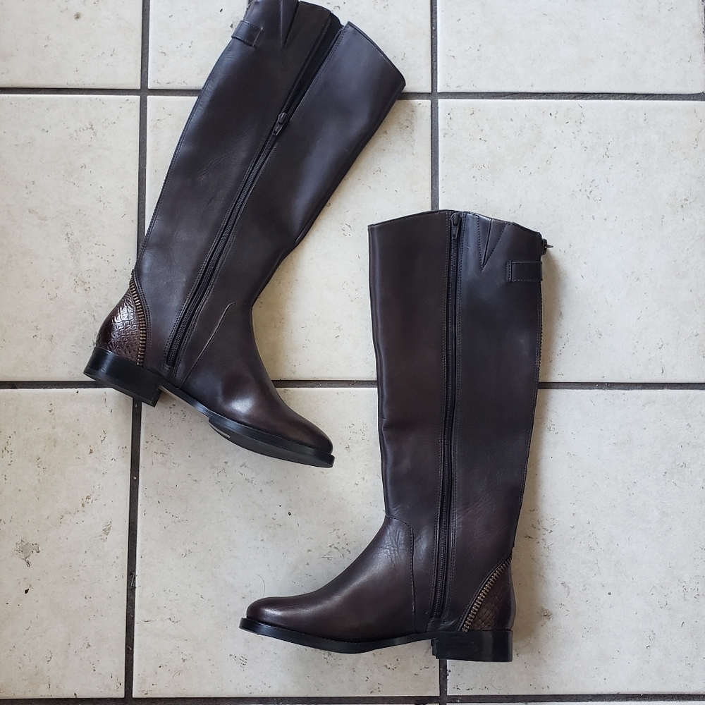 Arturo Chiang below the knee boots